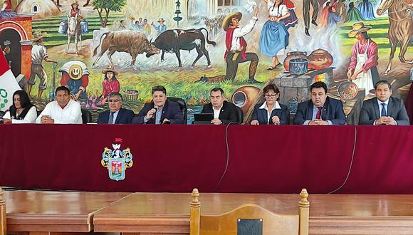 Alcalde Víctor Hugo Rivera en actividad del municipio provincial de Arequipa. Foto: GEC