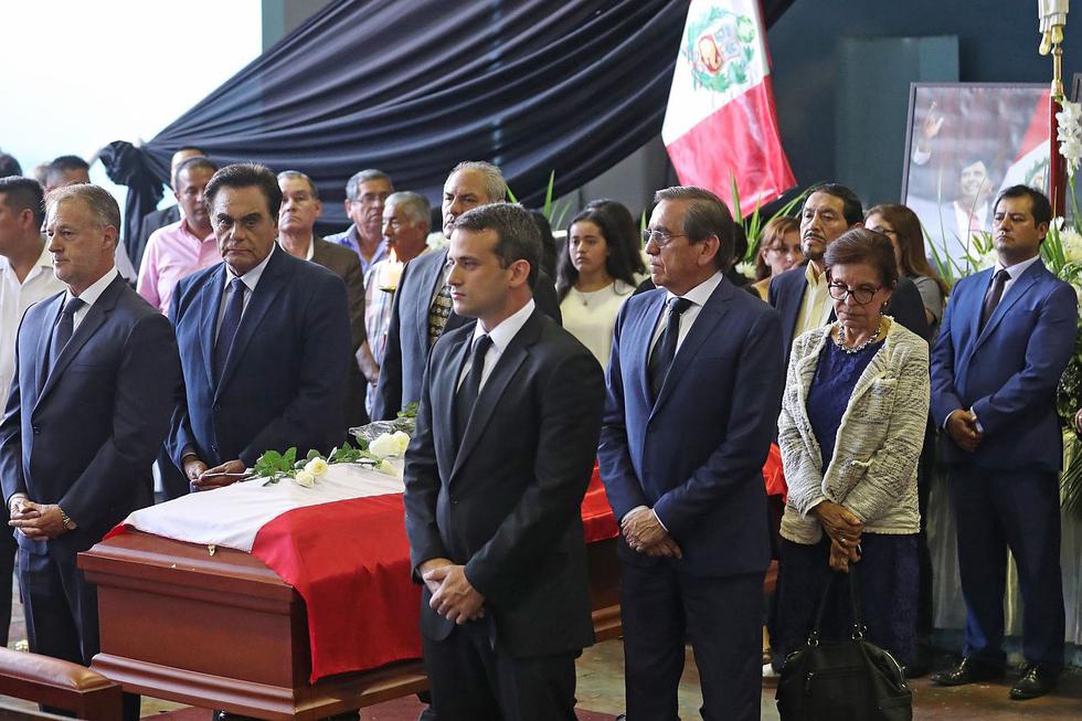 Alan García: Militantes apristas se despiden del expresidente en la 'Casa del Pueblo' 