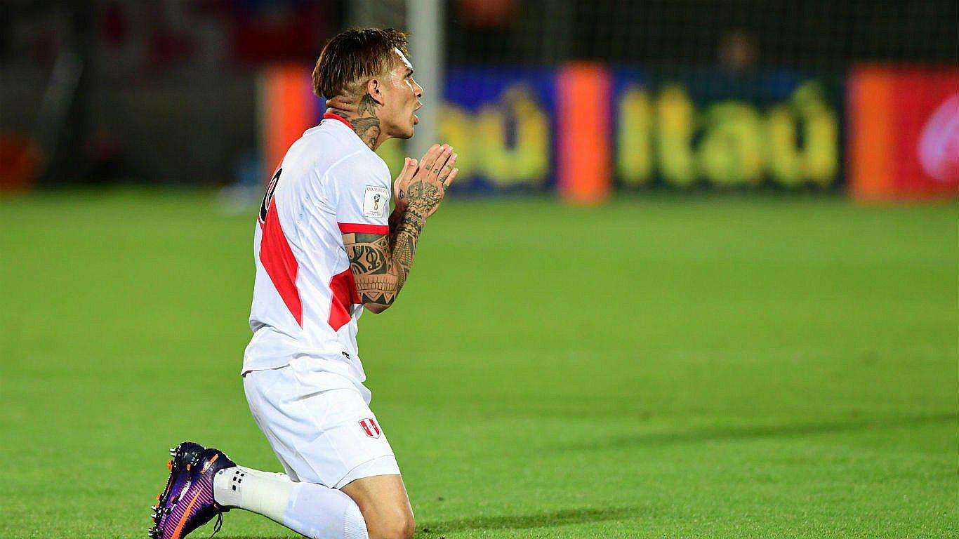 Perú cayó 2-1 ante Chile y se quedó casi sin opciones para Rusia 2018