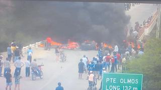 Lambayeque: Manifestantes intentan saquear tráilers con azúcar