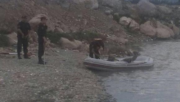 ​En Puente Comuneros rescatan cadáver varado en islote