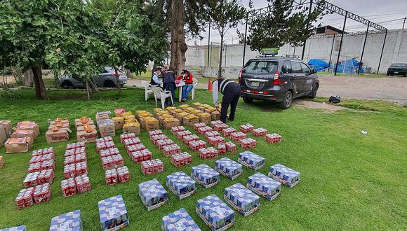 Policías de Arequipa incautan S/ 10 mil en golosinas de contrabando 