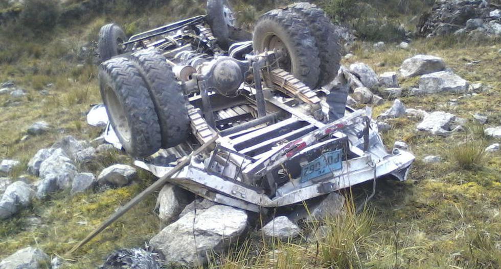 Volcadura Deja Un Muerto 11 Heridos Peru Correo