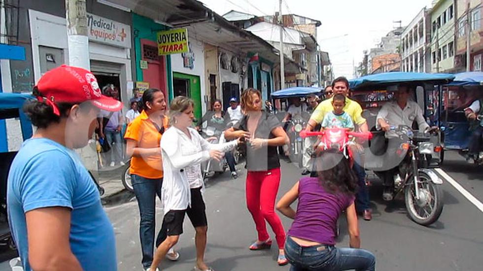 Pelea de mujeres paralizó principal avenida de Iquitos
