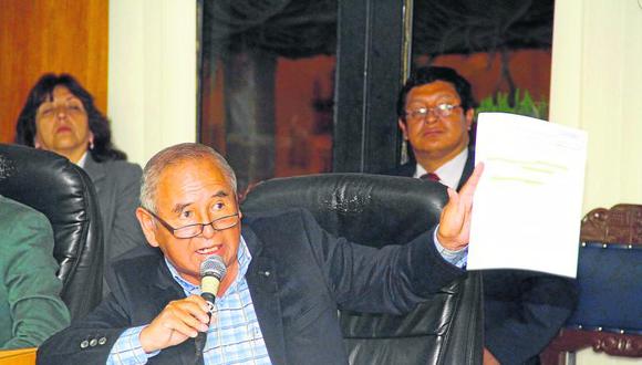 Regidores de Huancayo observan trato directo con Diestra