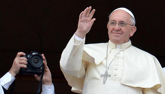 Papa Francisco hace un llamado a la paz durante su mensaje navideño