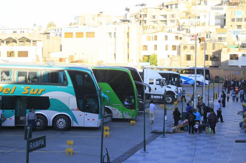 Menores viajaron escondidos dentro de bus interprovincial