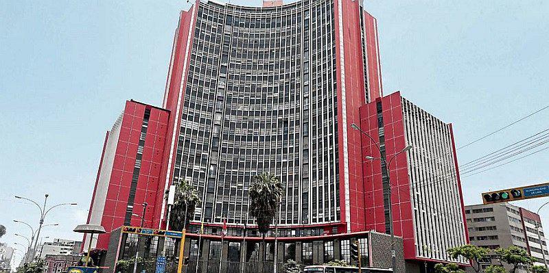 Separan a jefa de personal de Corte de Justicia de Lima por contratar a familiares 