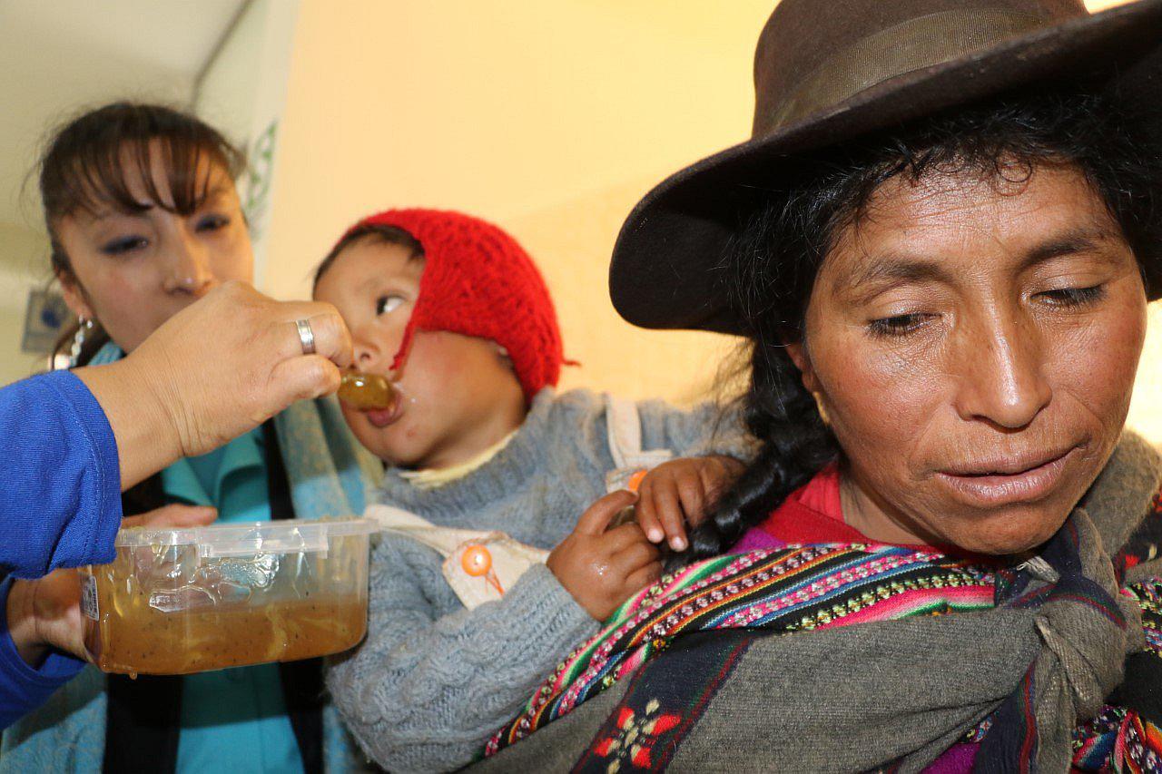 ​Alimentación en niños es vital para combatir el frío y las IRAS