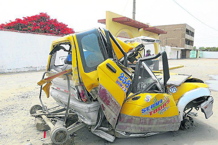 Dos personas quedan graves tras choque en cadena en Los Aquijes