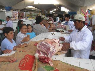 Inauguran puesto de venta de carne de alpaca