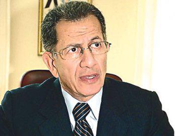 Eligen a Óscar Urviola miembro del TC