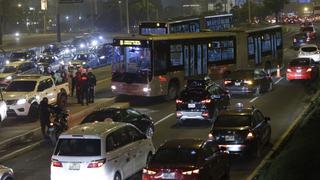 Metropolitano: bus sufre despiste en la Vía Expresa y seis pasajeros resultan heridos