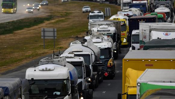 Los transportistas continuarán con la medida tras no llegar a ningún acuerdo con el Estado. (Foto: Juan José García)