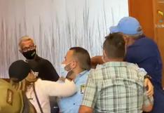Venezuela: candidato opositor golpea a otro frente a jefa de observadores de UE (VIDEO)