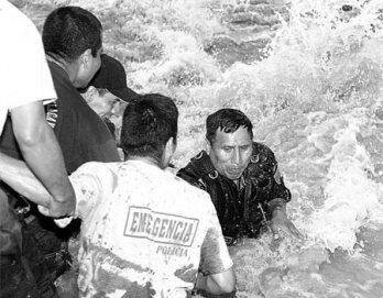 Huaicos arrastran a tres en Chosica