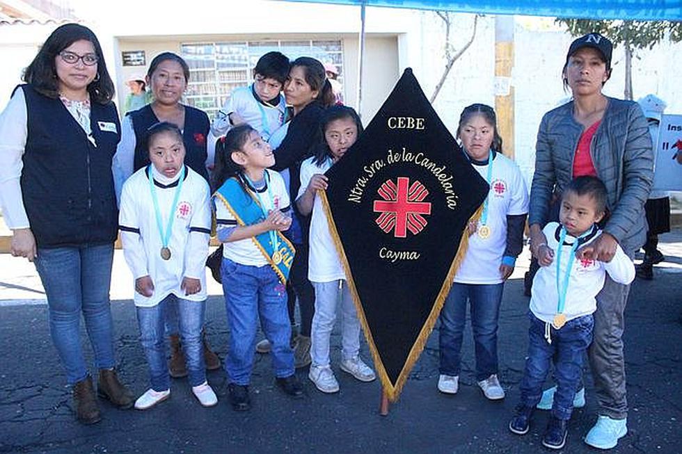 Estudiantes juran como alcaldes y regidores de sus colegios en Cayma