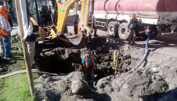 37 mil usuarios de tres distritos se quedan sin agua en Arequipa
