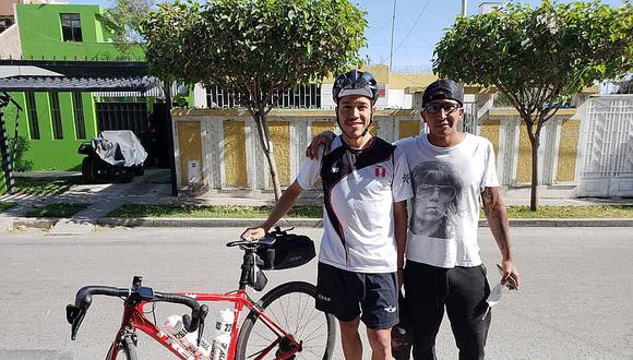 Deportista deja Arequipa en bicicleta rumbo a Ayacucho para reunirse con su familia