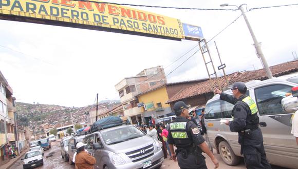 Lucha contra los paraderos informales en Santiago - Cusco