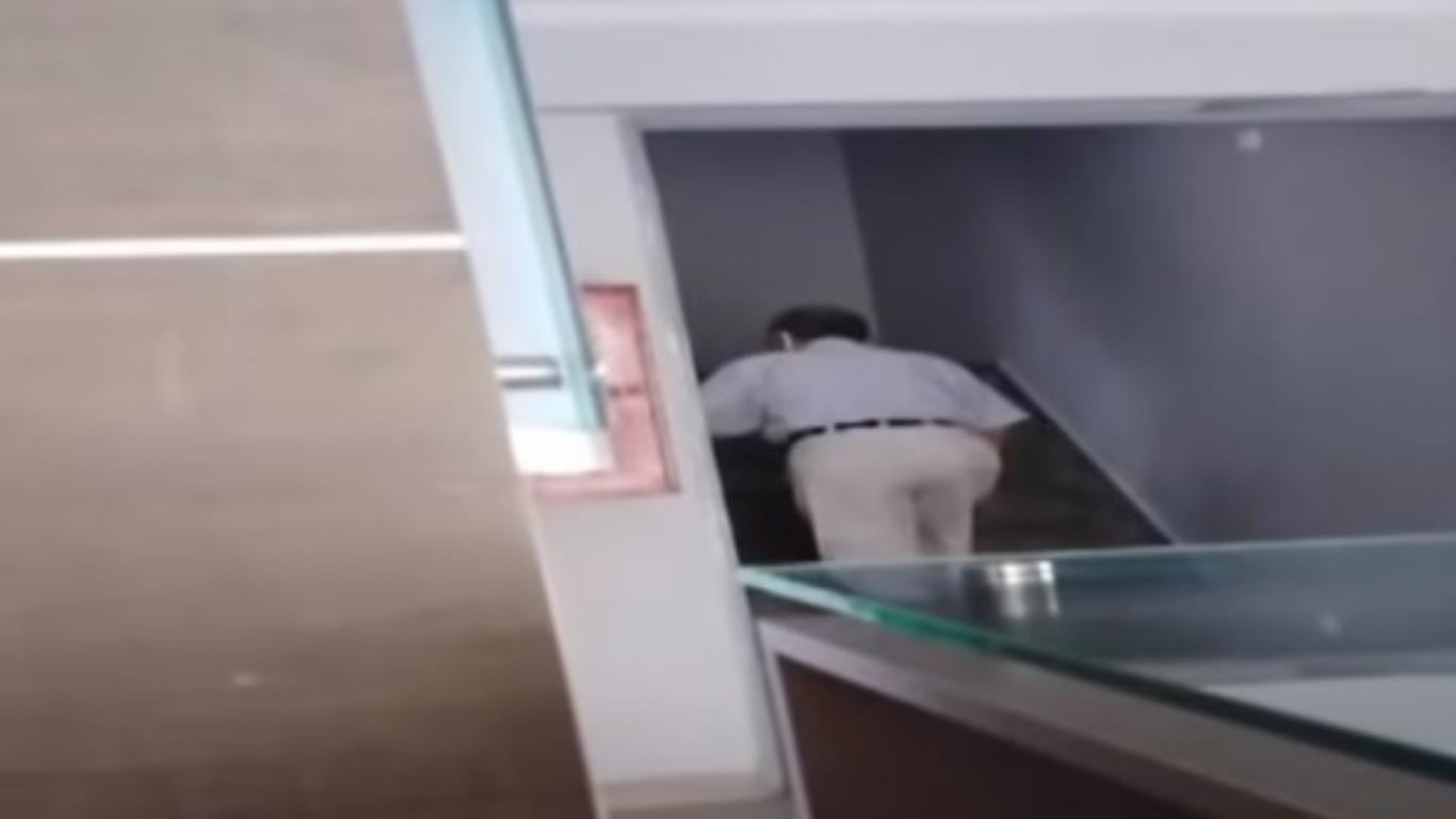 Miraflores: sujeto que dio positivo a coronavirus no cumple con cuarenta y sale a realizar compras. (Foto: captura video ATV)