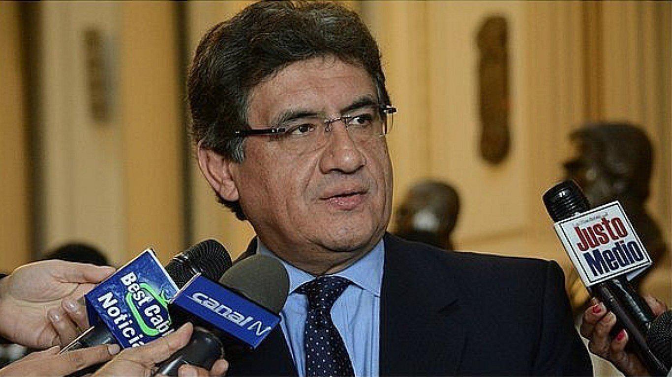 Juan Sheput considera que Martín Vizcarra debería convocar a elecciones generales