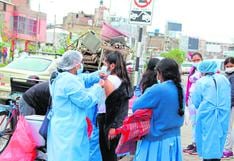 Personal de salud de Huancayo sale a buscar a no vacunados en calles transitadas