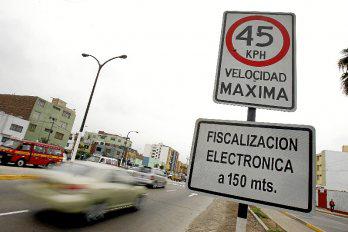 Lima debe señalizar límites de velocidad