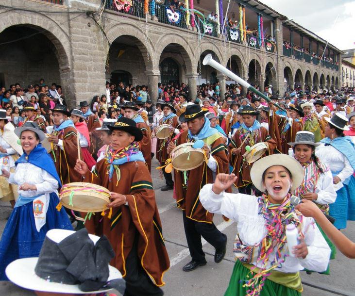 Residentes de Arapa en Arequipa despediran carnavales 2015