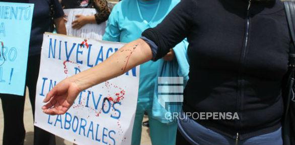 Trabajadores administrativos de UNCP se desangran 