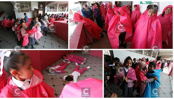 Huancayo: Niñas de primaria realizan simulacro pero de inundación (VIDEO)