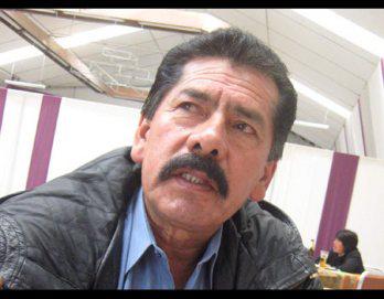 La comida la sirve Alberto Arizaga