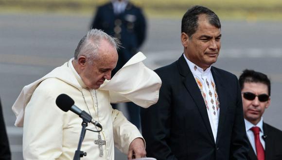 Papa Francisco pide a Rafael Correa "diálogo sin exclusiones"
