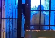 San Juan de Miraflores: Abuela fallece y su nieta está herida tras balacera contra su vivienda (VIDEO)