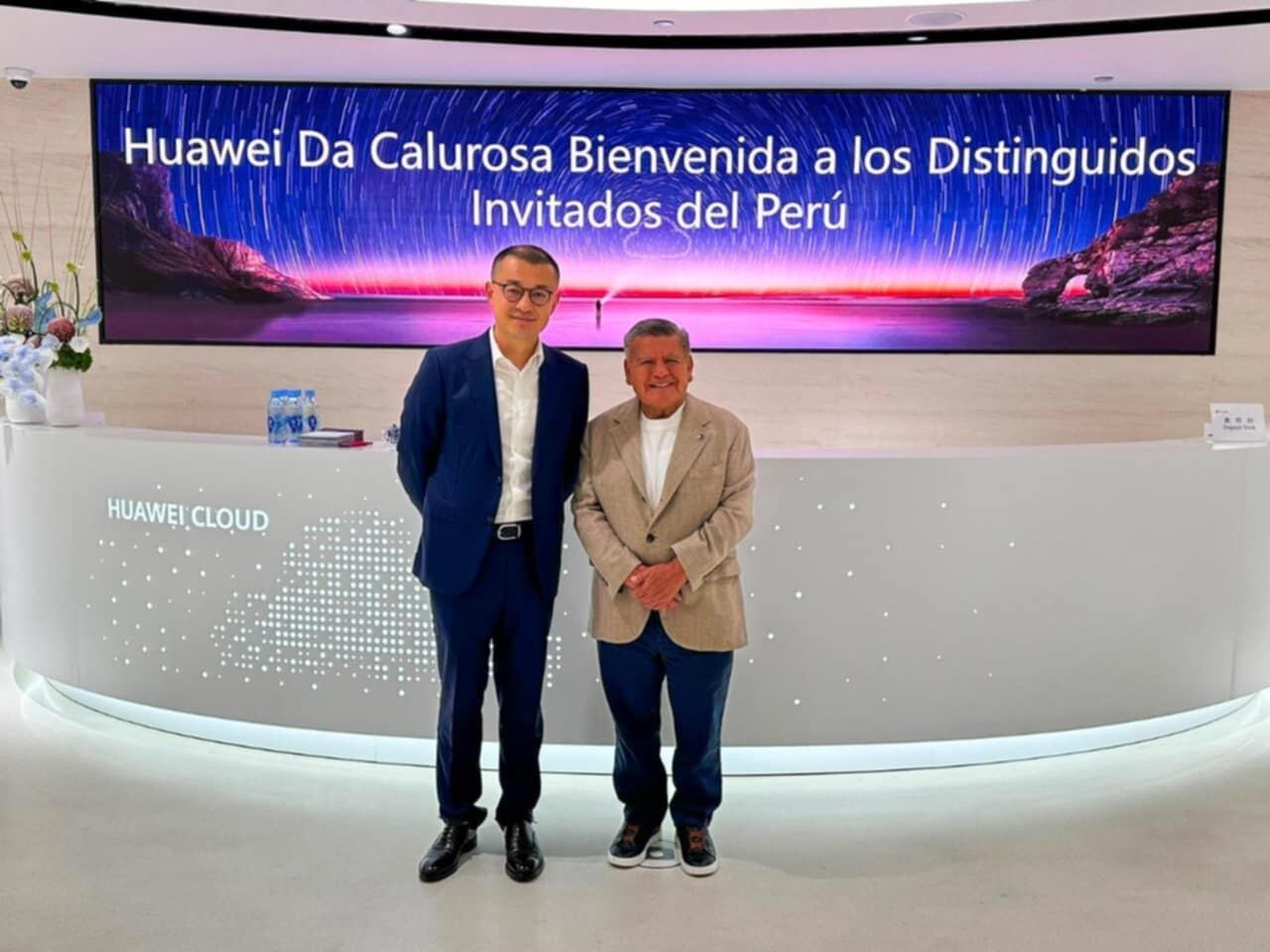 Órgano de control ofició al gobernador para que entregue un informe detallado de las acciones que realizó y sus resultados. Huawei, en tanto, deberá indicar si la autoridad hizo gestiones en pro de la UCV.