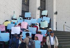 Arequipa: Pobladores de Yarabamba rechazan posible regreso de alcalde suspendido, Manuel Aco, quien admitió recibir “coimas” (VIDEO)