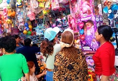 Los piuranos se preparan para festejar la Nochebuena