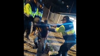 Serenos obligan a hombres a “bañarse” en canal de riego en Secocha, Camaná (VIDEO)
