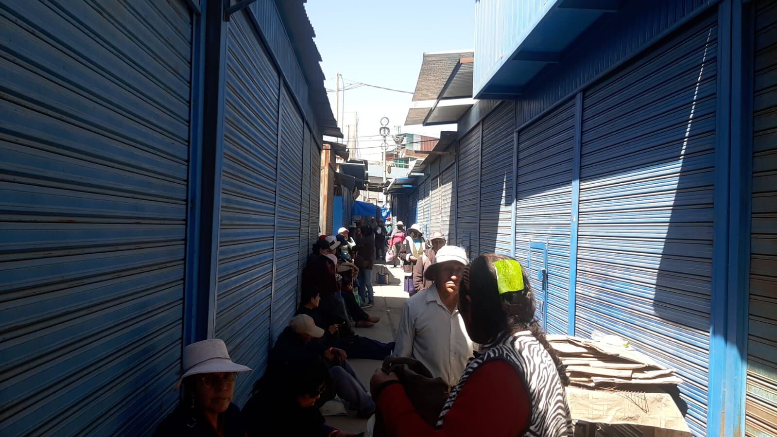 Comerciantes piden apoyo del alcalde Fredy Zegarra Black (Foto: Graciela Fernández)