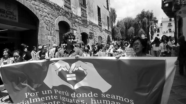 Por primera vez se movilizan en Cusco por Unión Civil
