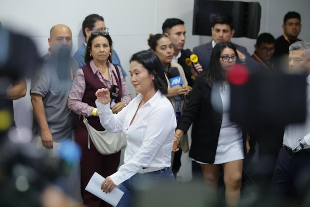 Keiko Fujimori pide ampliar horario de votación por mesas no instaladas (Fotos: Hugo Pérez /@photo.gec)