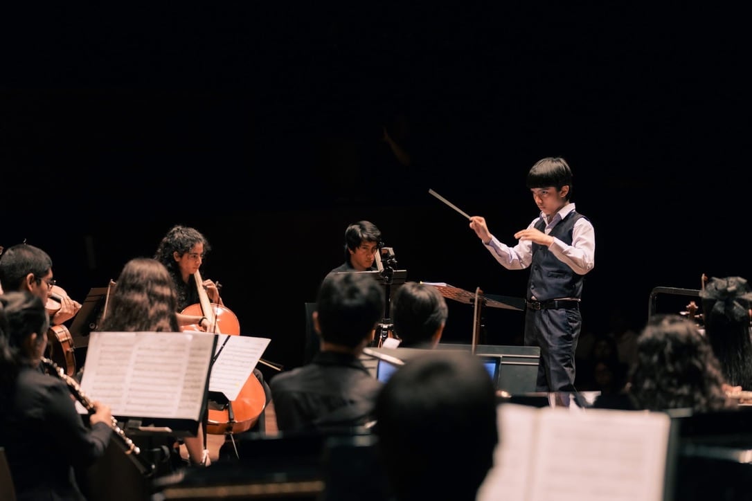 El concierto destinará el 100% de la taquilla a la Fundación Lima, coadyuvando directamente a sus programas de asistencia y ayuda a las poblaciones más vulnerables.