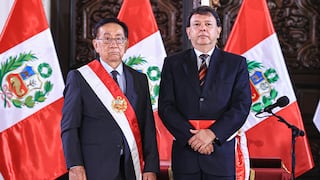 Juan Carlos Velasco reemplaza a Luis Quiroz en el Ministerio de Salud