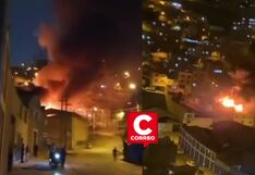 San Martín de Porres: 13 unidades de bomberos atienden incendio en fábrica industrial