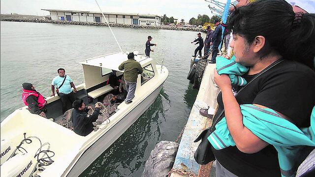 Rescatan a cuatro pescadores de Ilo que vararon 11 días en el mar