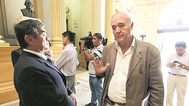 Víctor Andrés García Belaunde: “No pueden atribuirse título de oposición” 