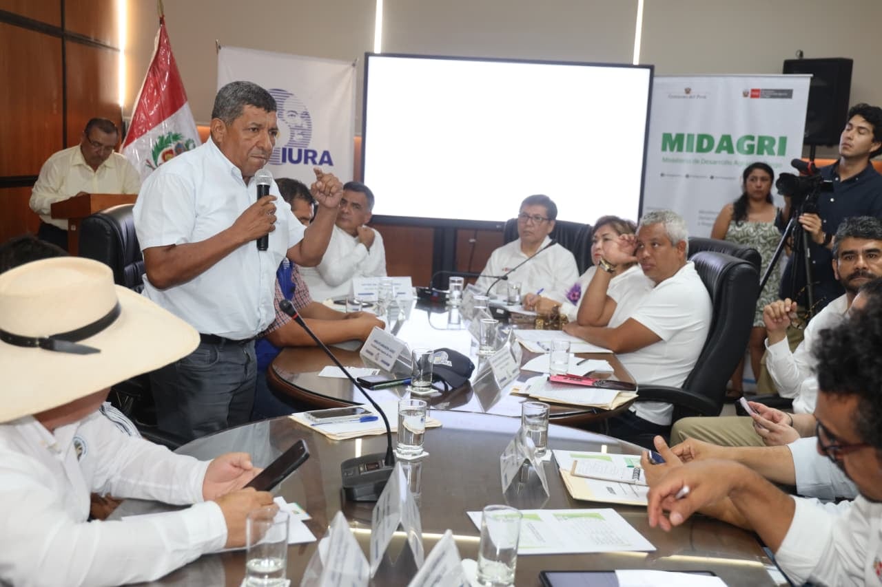 Se reúnen por el tema de los precios del arroz en Piura.