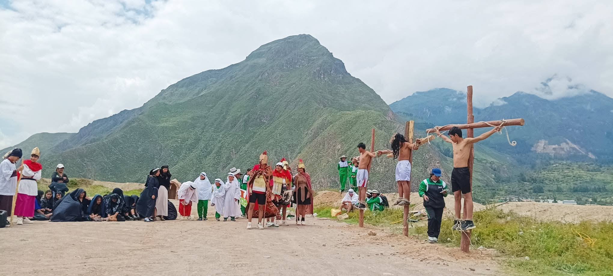 Estudiantes escenifican la pasión de Cristo en Cotahuasi, La Unión (Foto: La Voz Pública)