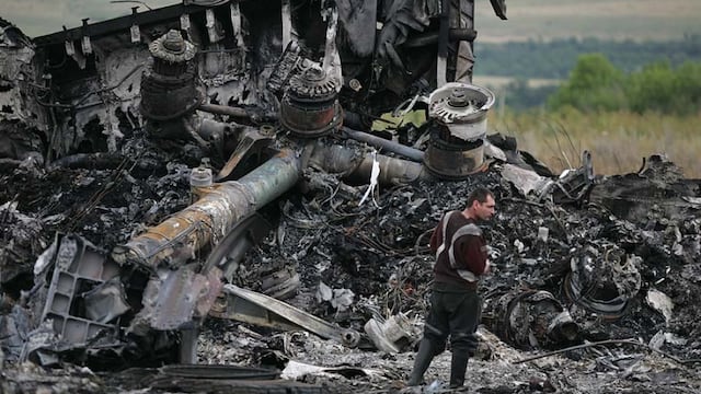 Informe confirma que avión accidentado en Ucrania fue derribado