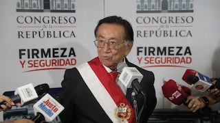 José María Balcázar es acusado de plagiar la tesis de su hijo para publicarla como libro de su autoría